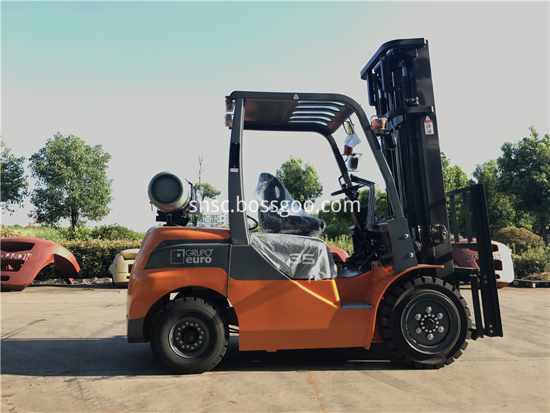 Carretilla elevadora de gas de 3.5 toneladas a Argentina desde sheri01 3.5ton gas forklift to Argentina from sheri01