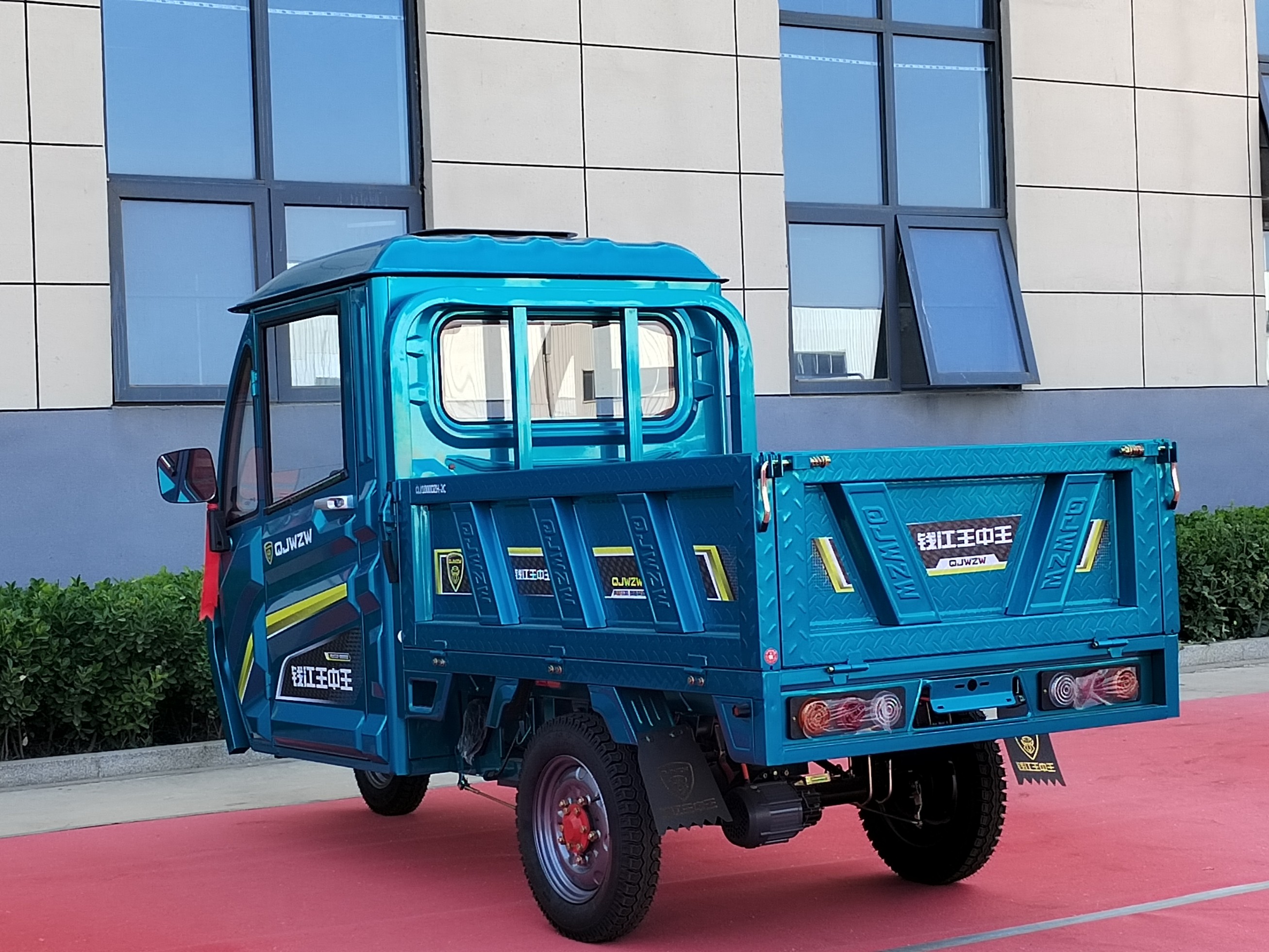 The second-generation Lishen QJ160 single-row half-shed The second-generation Lishen QJ160 single-row half-shed