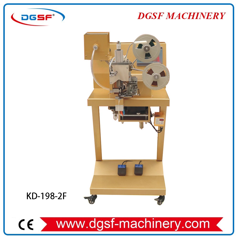 KD-198-2F Automatic Special Shapes Plastic Buttons and Four-claws Base Buttons wich Double Sequins(auto-eutting)Setting Machine (1) KD-198-2F Automatic Special Shapes Plastic Buttons and Four-claws Base Buttons wich Double Sequins(auto-eutting)Setting Machine (1)