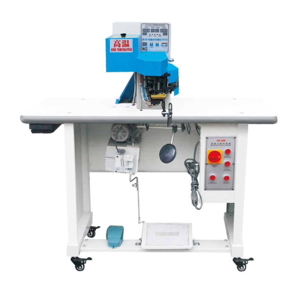 KD-928 Antomatic cementing and Zipper Covering Machine (5) KD-928 Antomatic cementing and Zipper Covering Machine (5)