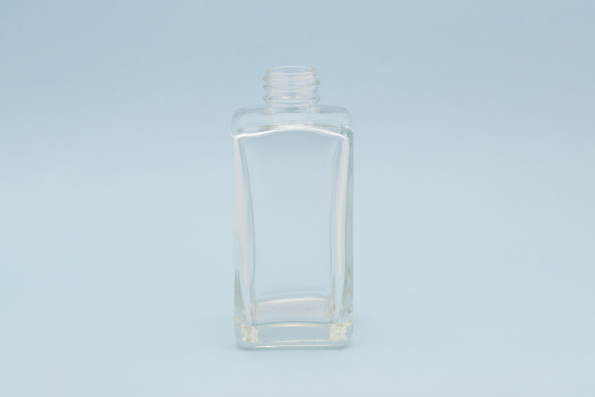 100 ML Clear Square Glass Bottle With 22/410 Neck 100 ML Clear Square Glass Bottle With 22/410 Neck