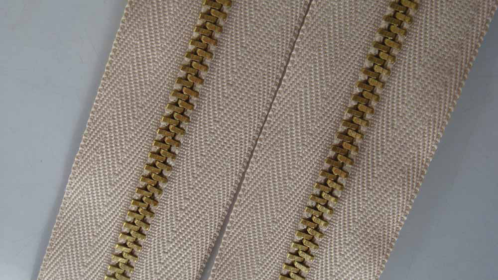 brass zipper  (7003)