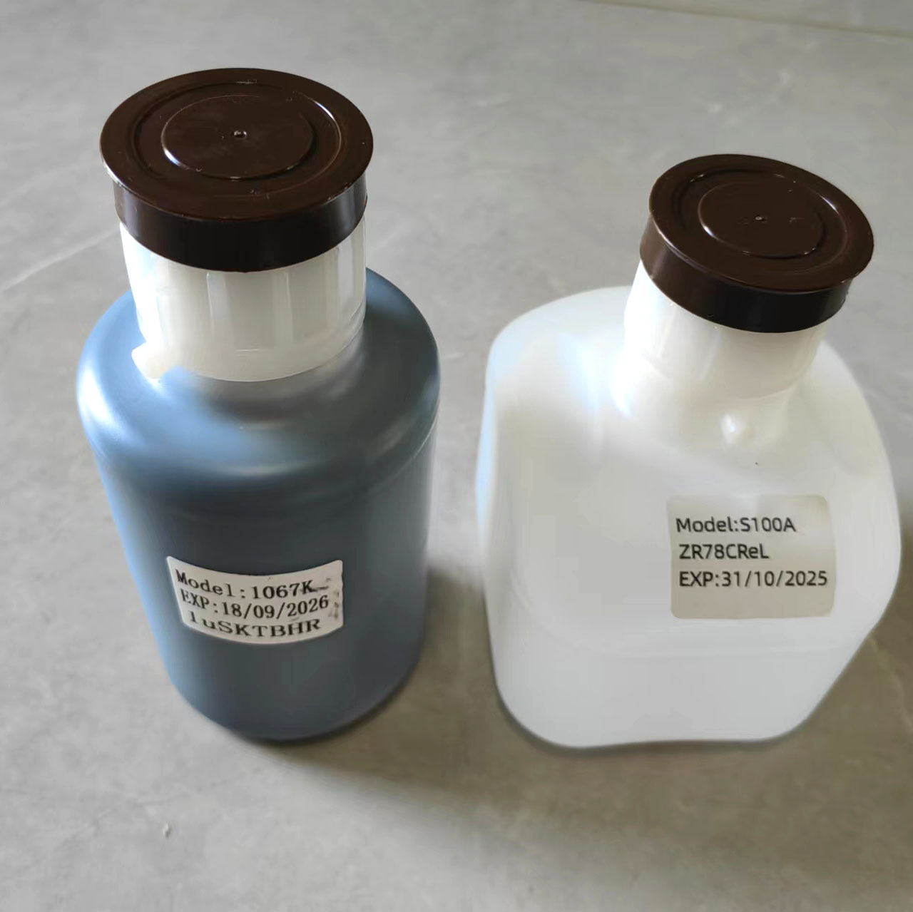 Good quality Hi-tachi S100A make up solvent for Hi-tachi UX cij inkjet printer2 Good quality Hi-tachi S100A make up solvent for Hi-tachi UX cij inkjet printer2