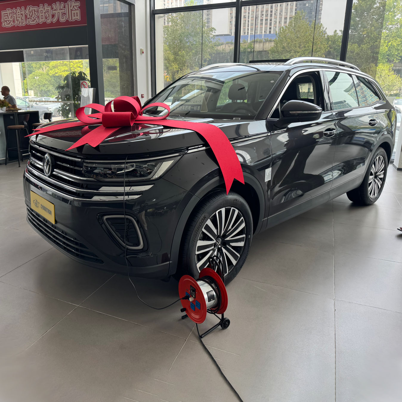 Hardcore large five-seater SUV Hardcore large five-seater SUV