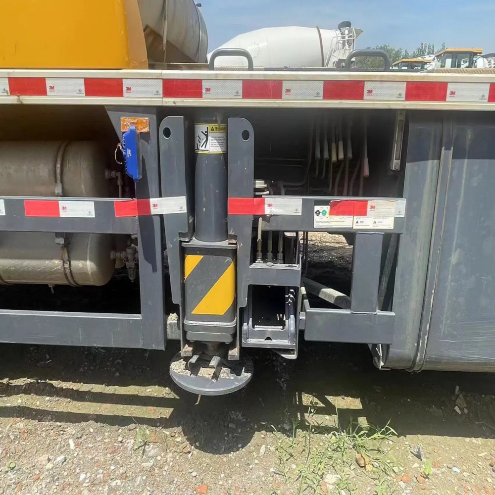 XCMG-Qy25K5f-25-Ton-Mobile-Crane-Used-Truck-Crane-for-Sale (3) XCMG-Qy25K5f-25-Ton-Mobile-Crane-Used-Truck-Crane-for-Sale (3)