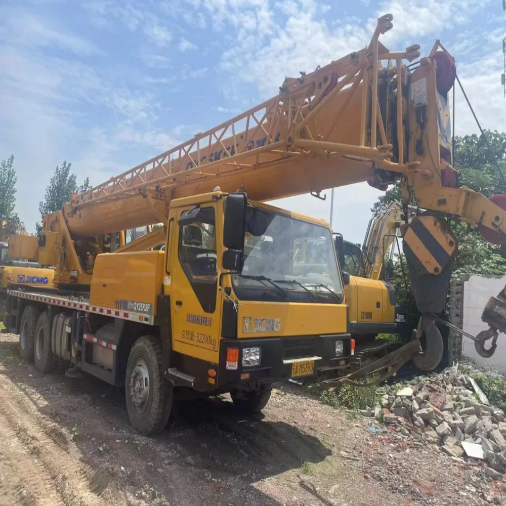 XCMG-Qy25K5f-25-Ton-Mobile-Crane-Used-Truck-Crane-for-Sale (5) XCMG-Qy25K5f-25-Ton-Mobile-Crane-Used-Truck-Crane-for-Sale (5)