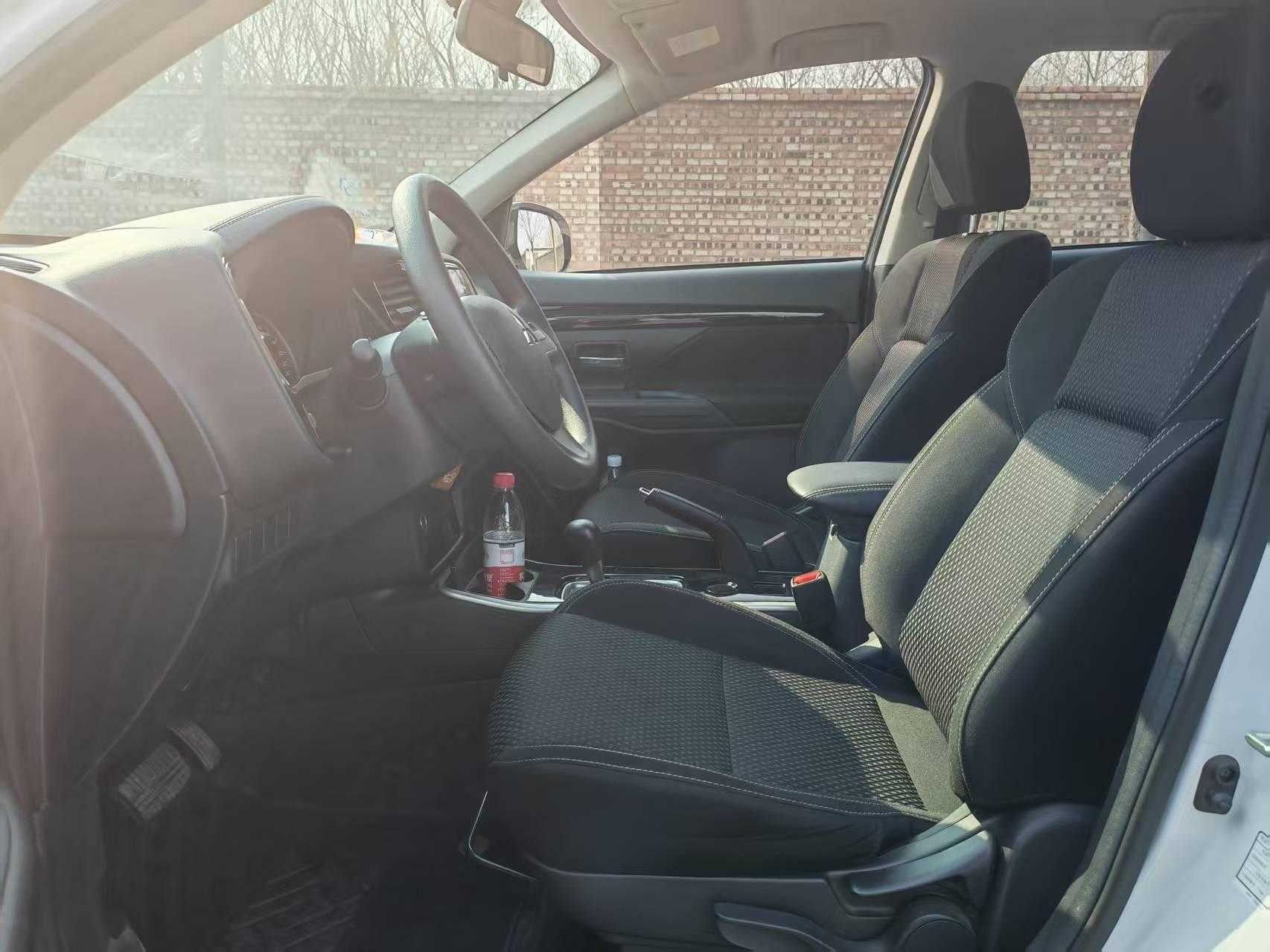 Used 2021 Mitsubishi Outlander 2.0L Used 2021 Mitsubishi Outlander 2.0L