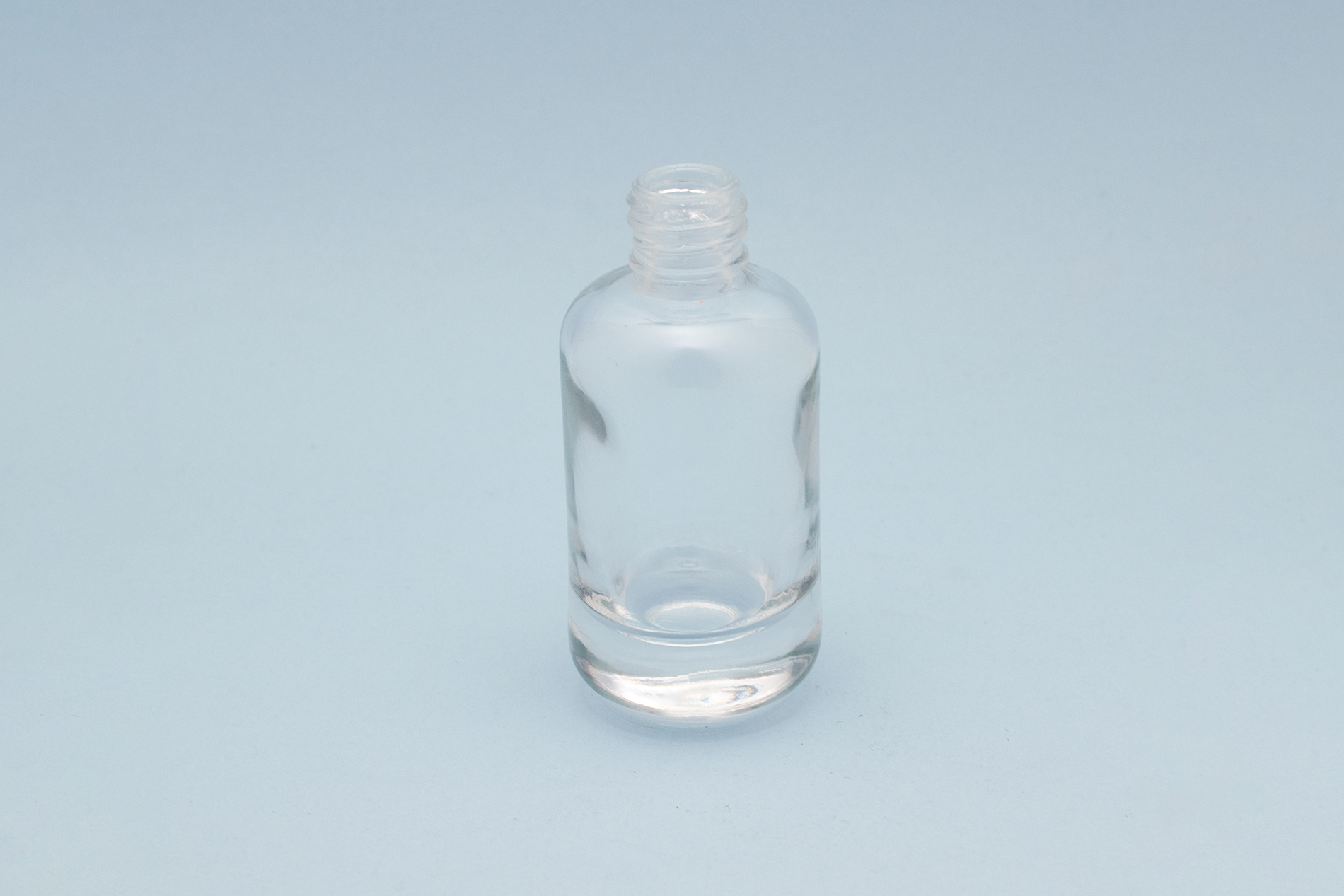 30 ml/1 oz Clear Glass Bottle With 18/410 Neck 30 ml/1 oz Clear Glass Bottle With 18/410 Neck
