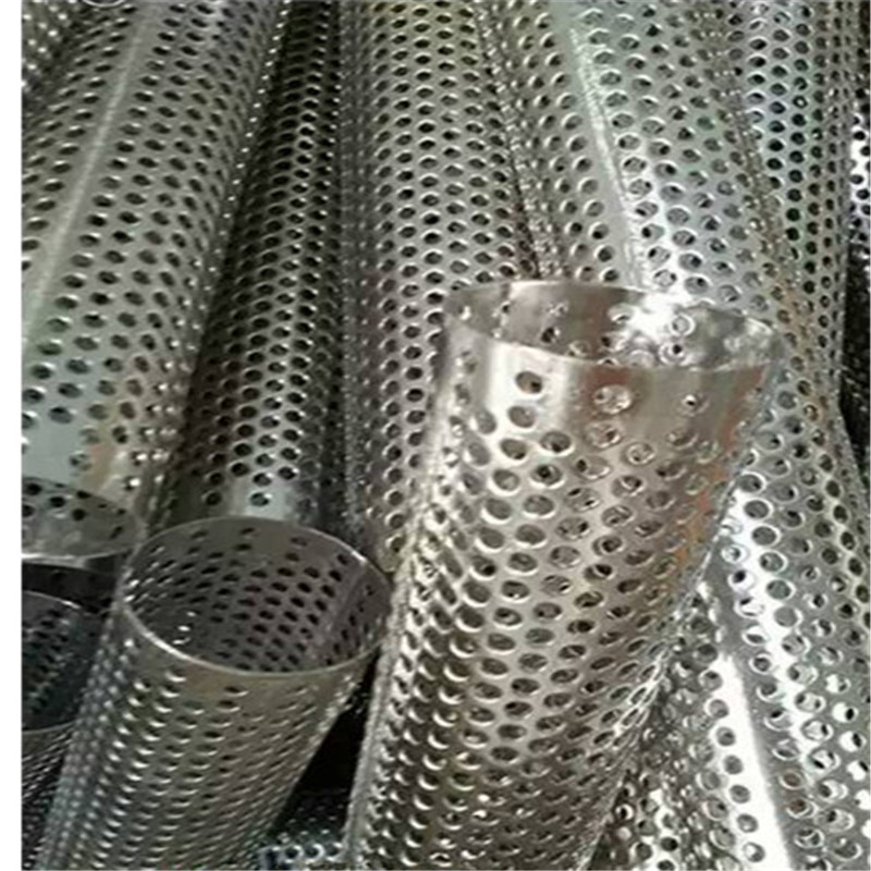 a stainless steel filter cartridge (10) a stainless steel filter cartridge (10)