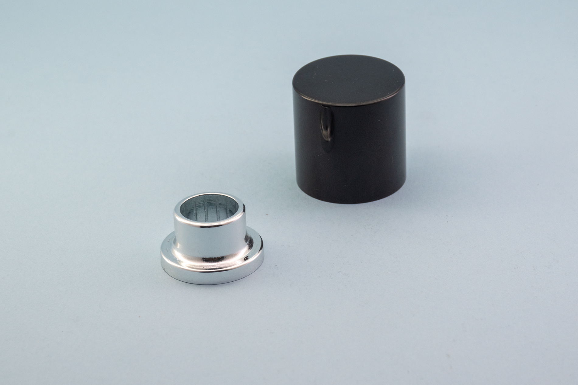 Black Magnetic Aluminum Perfume Cap for Fea 15mm Black Magnetic Aluminum Perfume Cap for Fea 15mm
