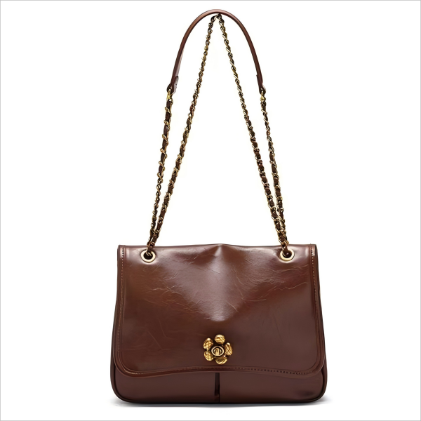 Fashionable leather crossbody bag Fashionable leather crossbody bag