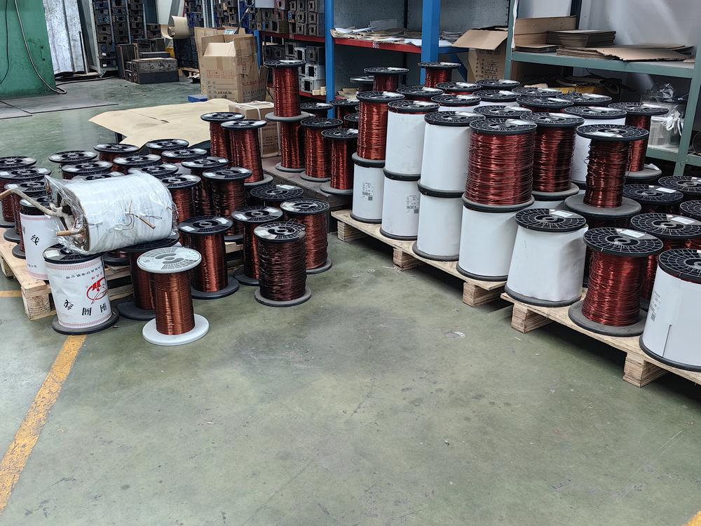 single-phase pole mounted transformer production progress (3) single-phase pole mounted transformer production progress (3)