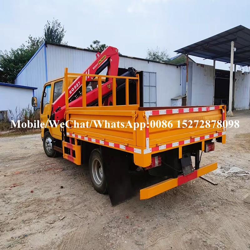 ISUZU Folding Crane Truck (3) ISUZU Folding Crane Truck (3)