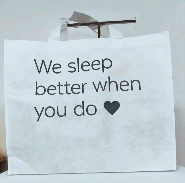 Biodegradable non-woven shopping bags Biodegradable non-woven shopping bags