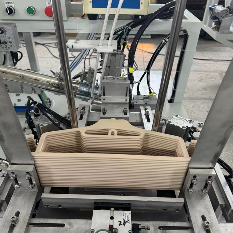 Plastic Hanger Making Machine Plastic Hanger Making Machine