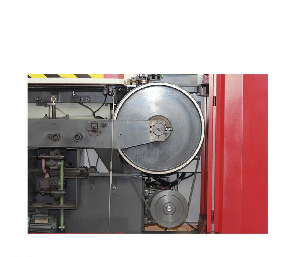 BD-L420W PLC Band Knife Splitting Machine (3) BD-L420W PLC Band Knife Splitting Machine (3)