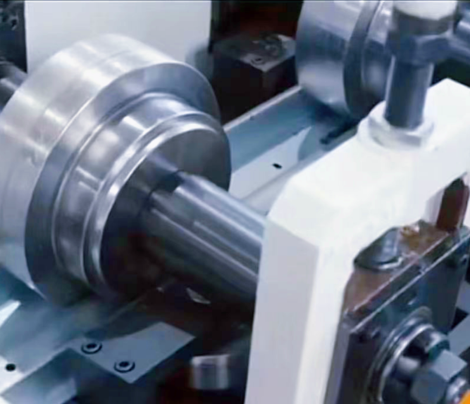 Roll forming machine Roll forming machine