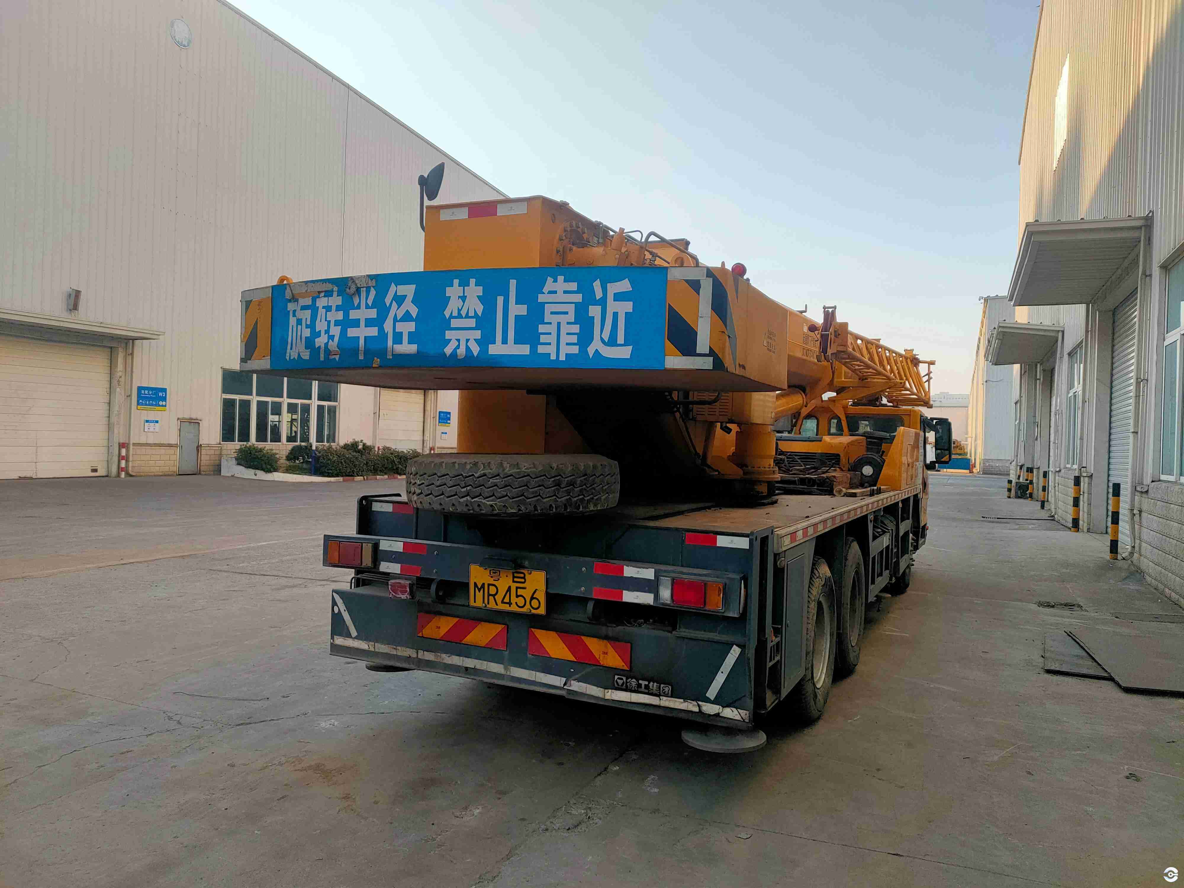 Ready-for-sale second-hand truck crane, inspected and certified Ready-for-sale second-hand truck crane, inspected and certified