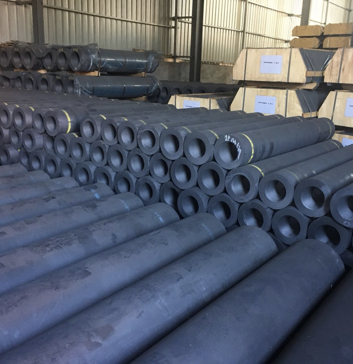 graphite electrode UHP300mm graphite electrode UHP300mm