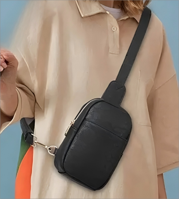 Trendy Single Shoulder Crossbody Bag with Zipper Trendy Single Shoulder Crossbody Bag with Zipper