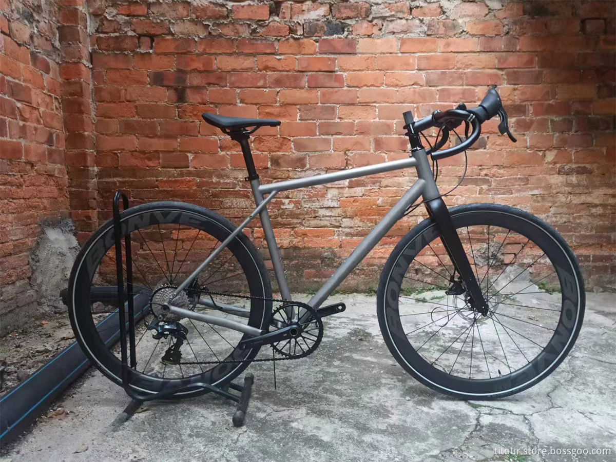 titannium road bike titannium road bike
