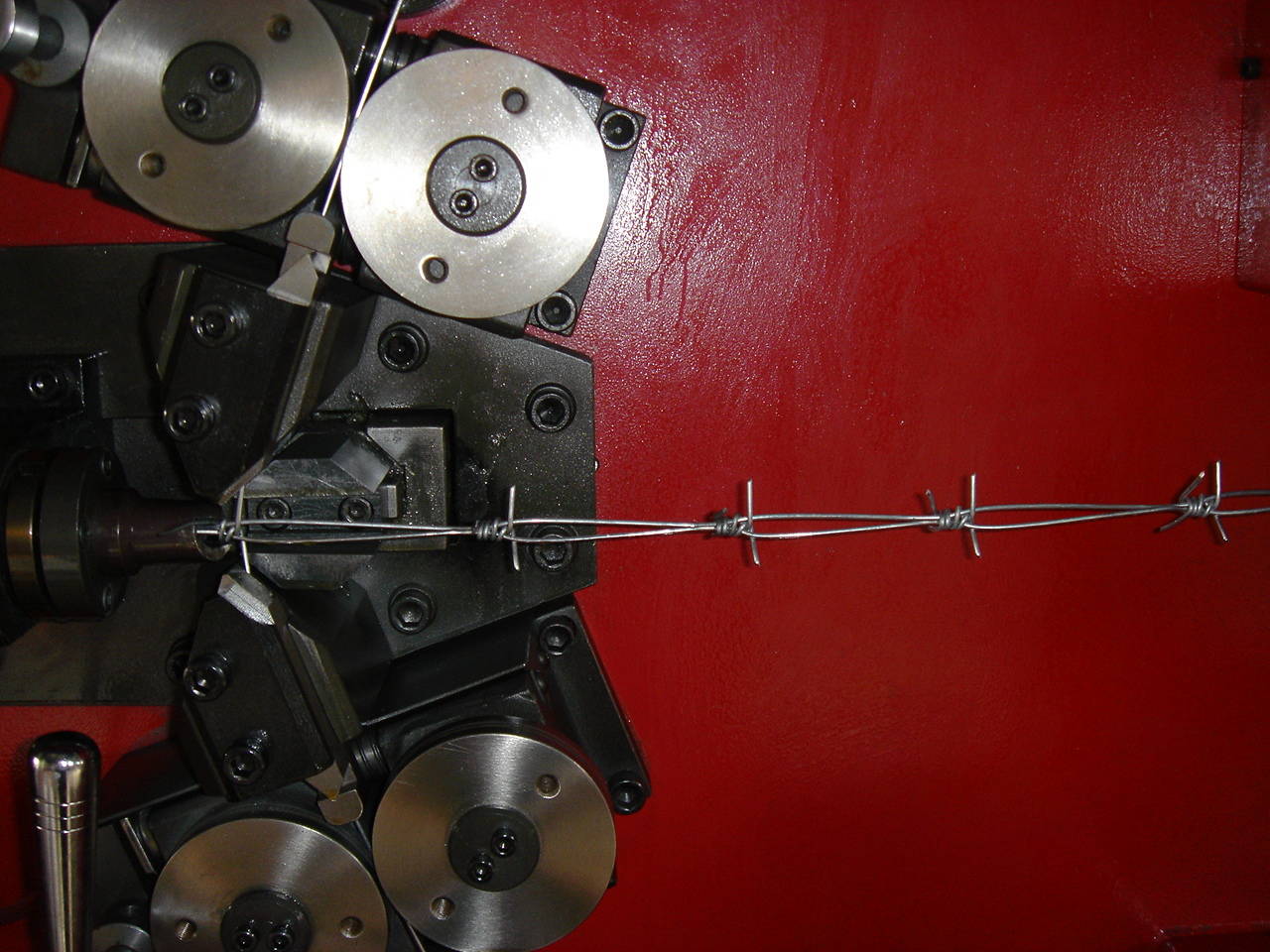 máquina de alambre de púas barbed wire machine