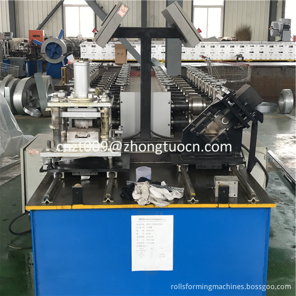 steel shutter door roll forming machine