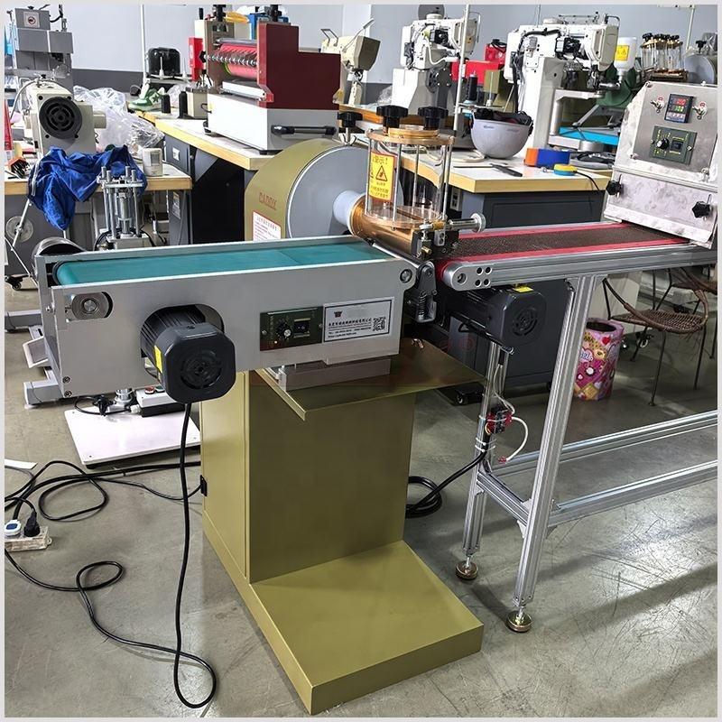 DL-129 Cabinet Type 150mm Hot Melt Glue Coating Machine Connected to Oven, Adjustable Speed Conveyor (2) DL-129 Cabinet Type 150mm Hot Melt Glue Coating Machine Connected to Oven, Adjustable Speed Conveyor (2)