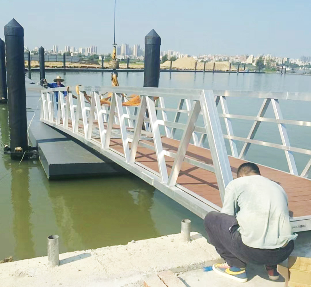 Aluminum Dock Bridge Aluminum Dock Bridge