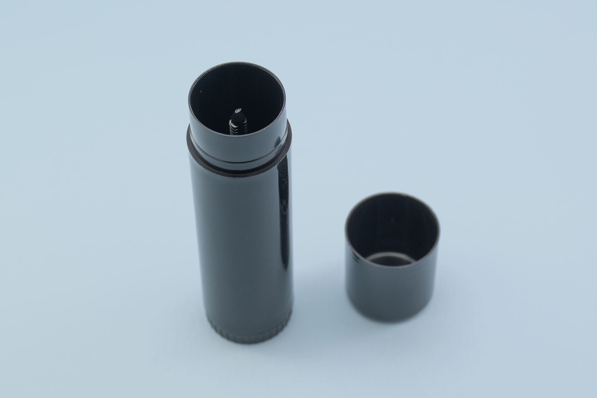 10g Black PP Plastic Lip Balm Tube with cap 10g Black PP Plastic Lip Balm Tube with cap
