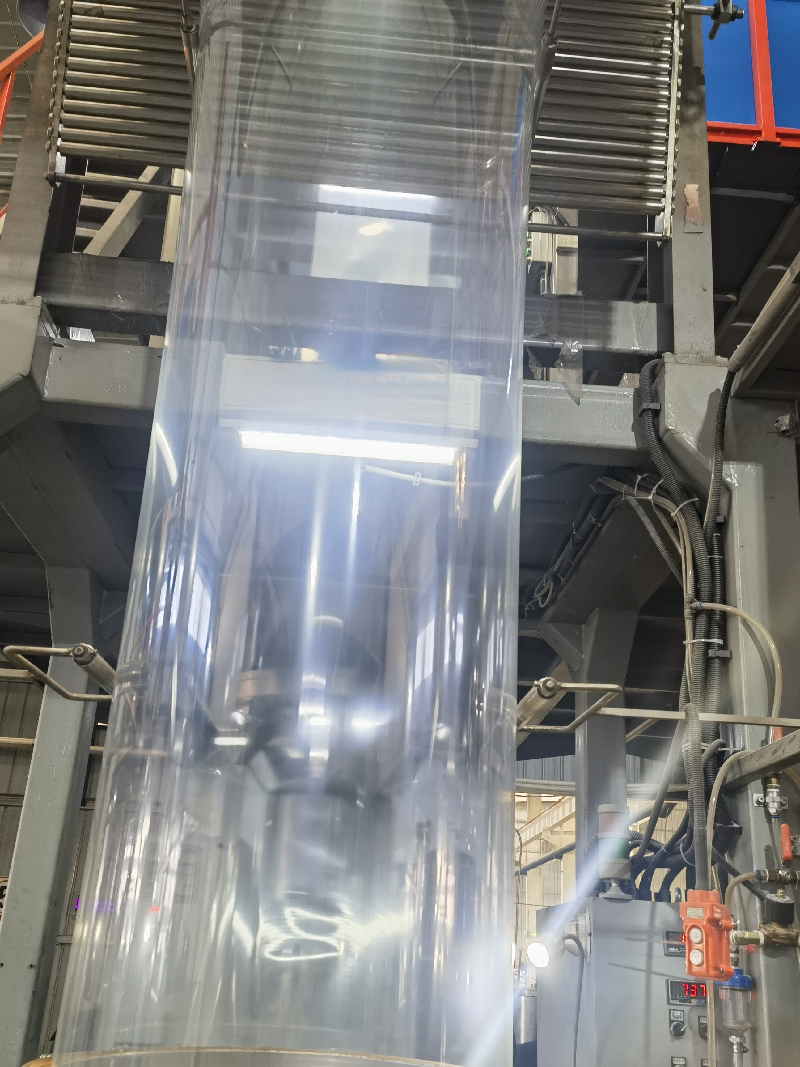 Wholesale Custom PVC Transparent Film Plastic Film Roll Shrink Film for Beverage Packaging4 Wholesale Custom PVC Transparent Film Plastic Film Roll Shrink Film for Beverage Packaging4