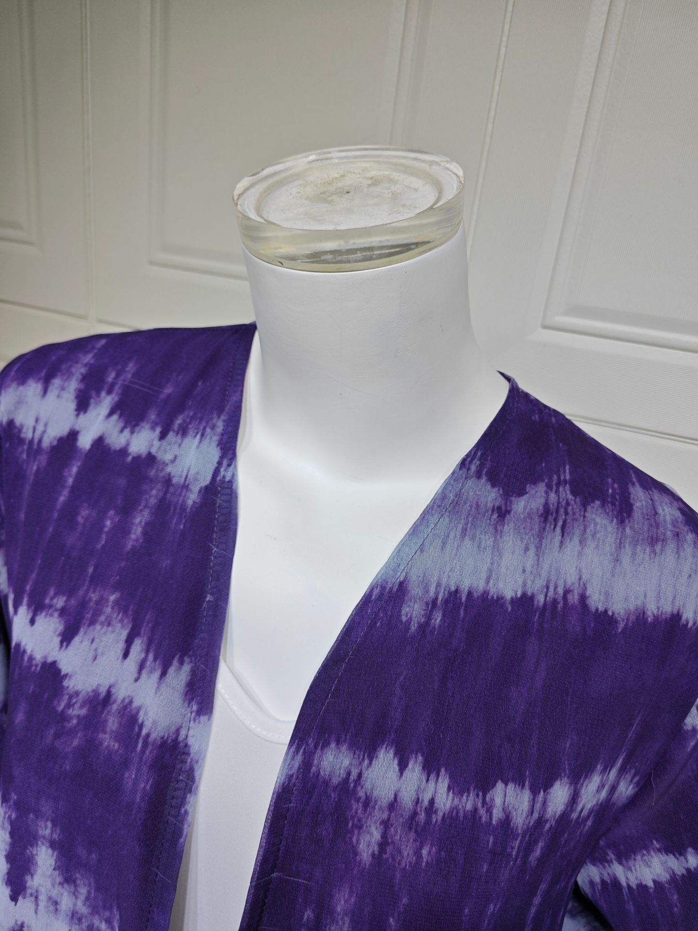 Purple Tie-Dye Open Abaya Matching Hijab Set MQ269 (5) Purple Tie-Dye Open Abaya Matching Hijab Set MQ269 (5)