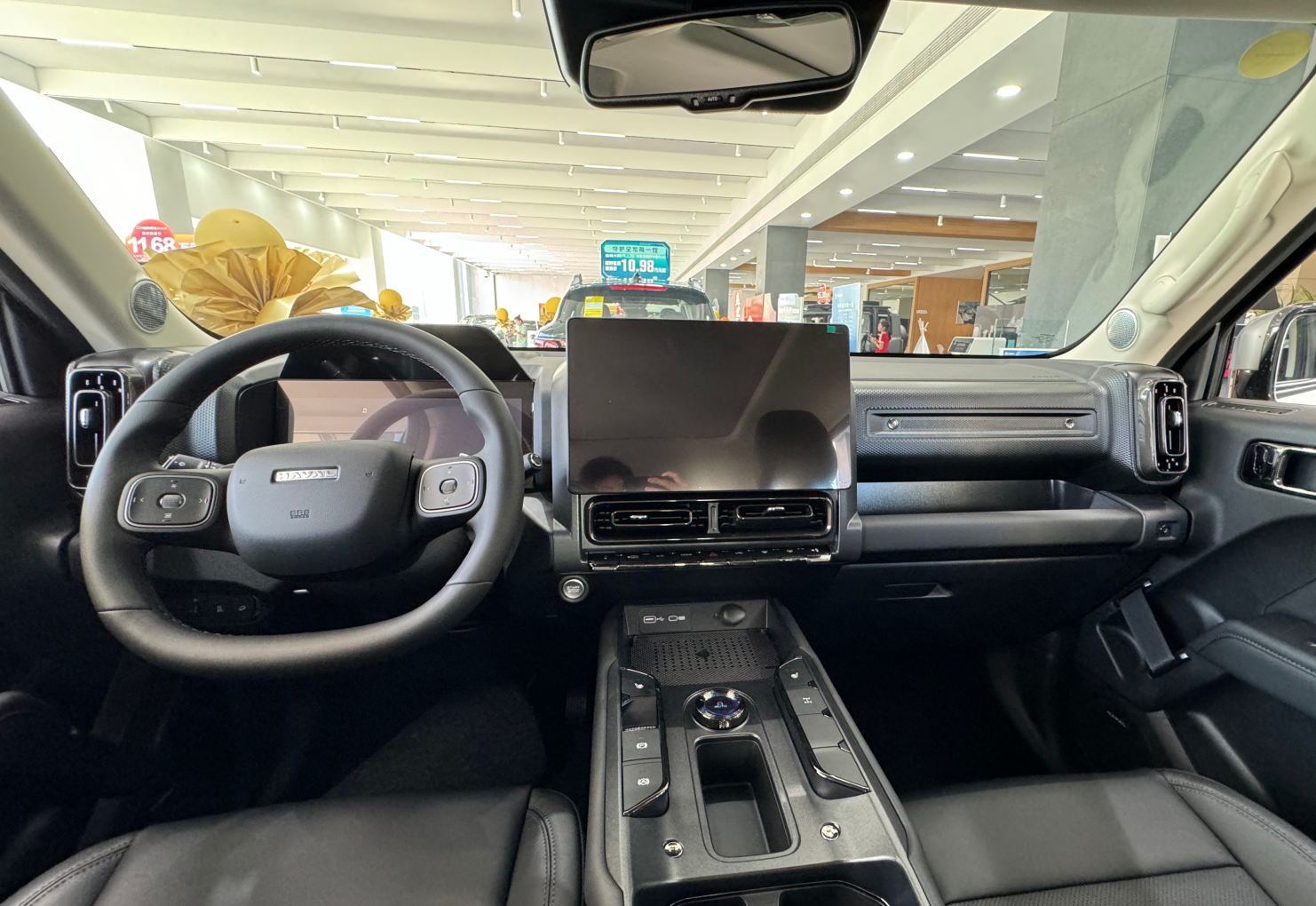 No need for frequent refueling No need for frequent refueling