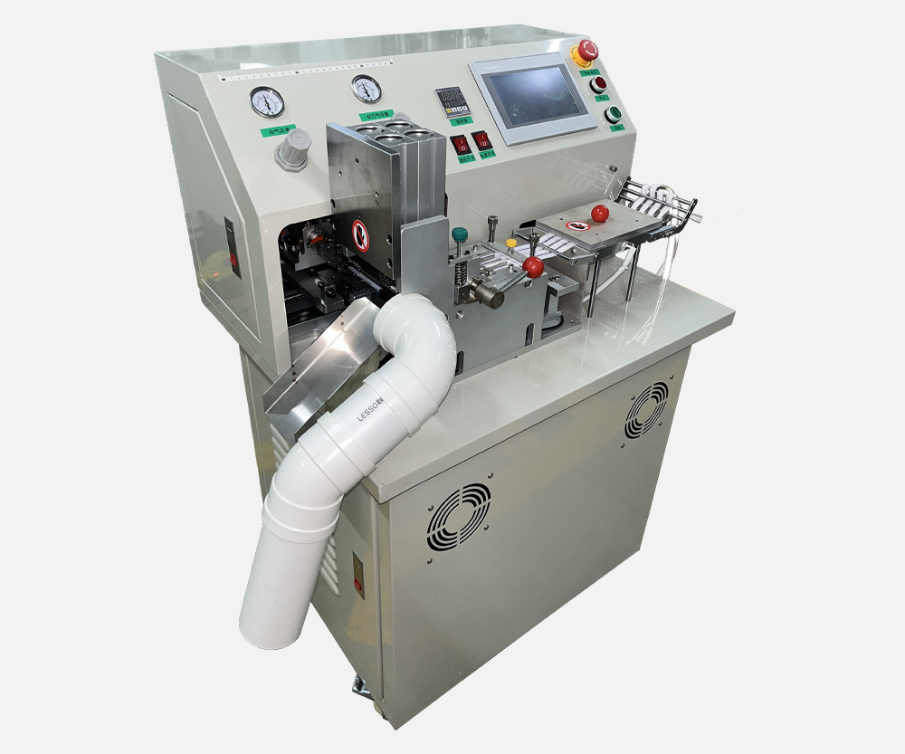 LC-003 Ultrasonic Webbing Folding & Cutting Machine (1) LC-003 Ultrasonic Webbing Folding & Cutting Machine (1)