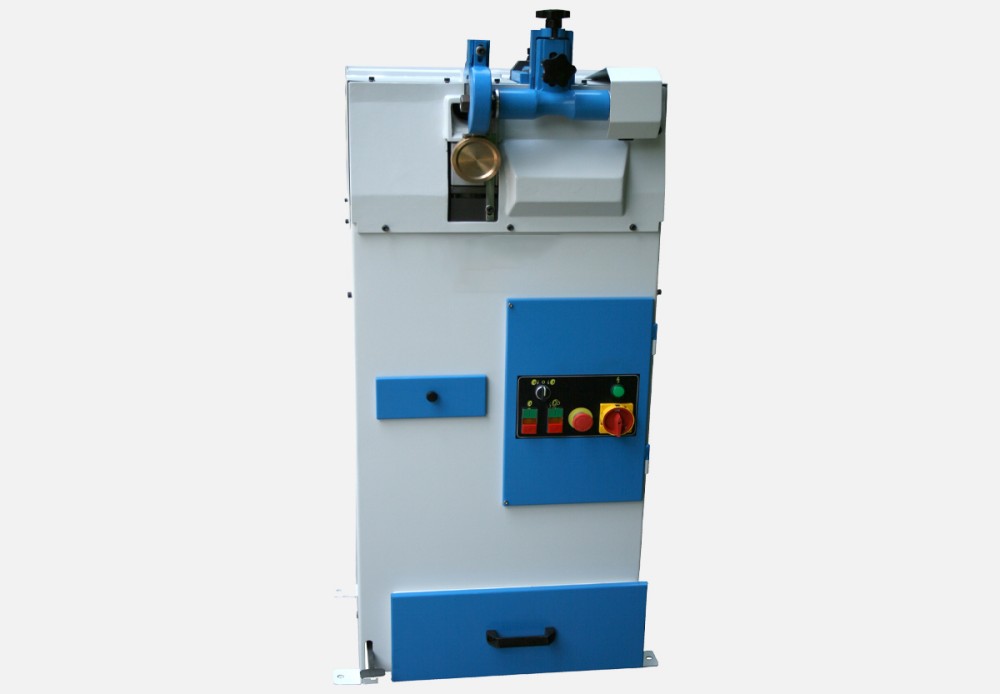 LC-202 Upper Roughing Machine (2) LC-202 Upper Roughing Machine (2)