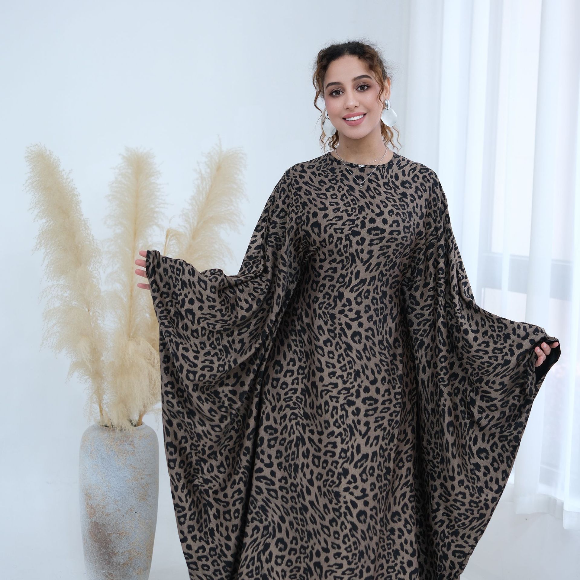 Leopard Print Kaftan (3) Leopard Print Kaftan (3)