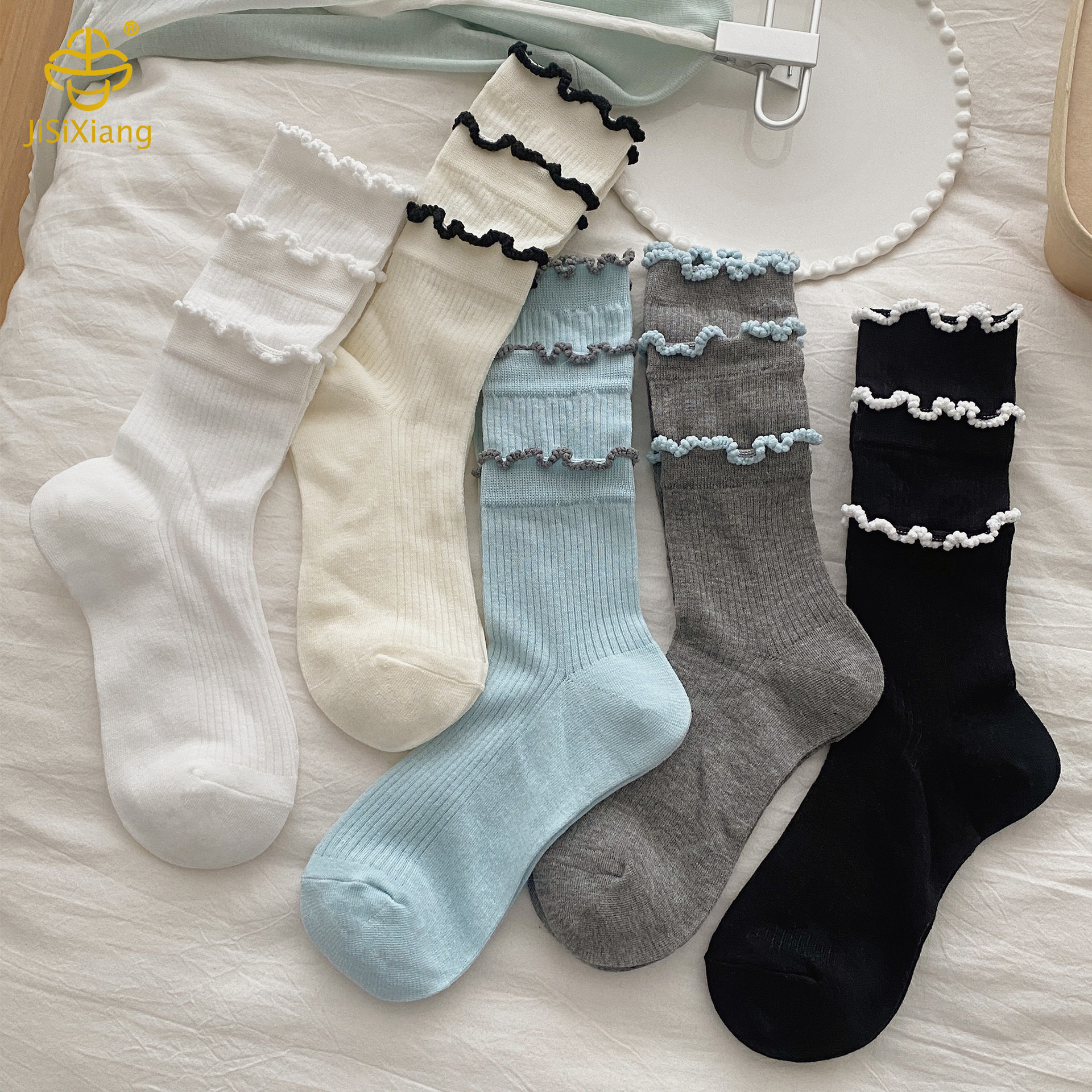 Korean version of the tube socks with wooden ears Korean version of the tube socks with wooden ears
