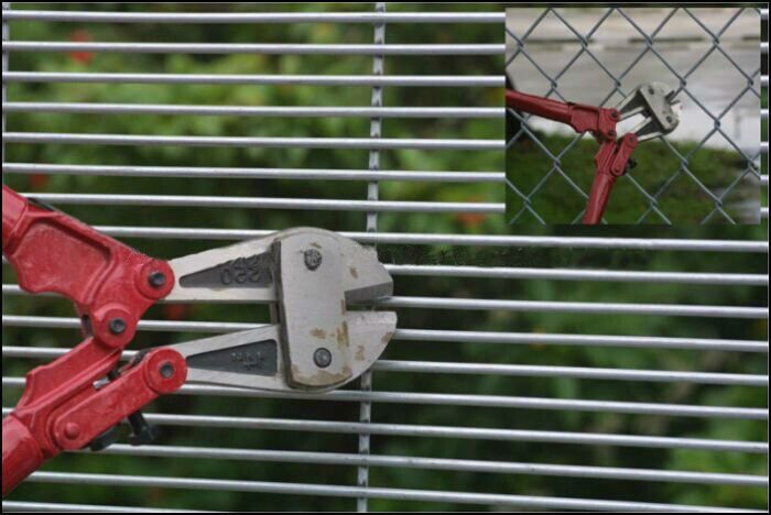 Anti-climb fence panel