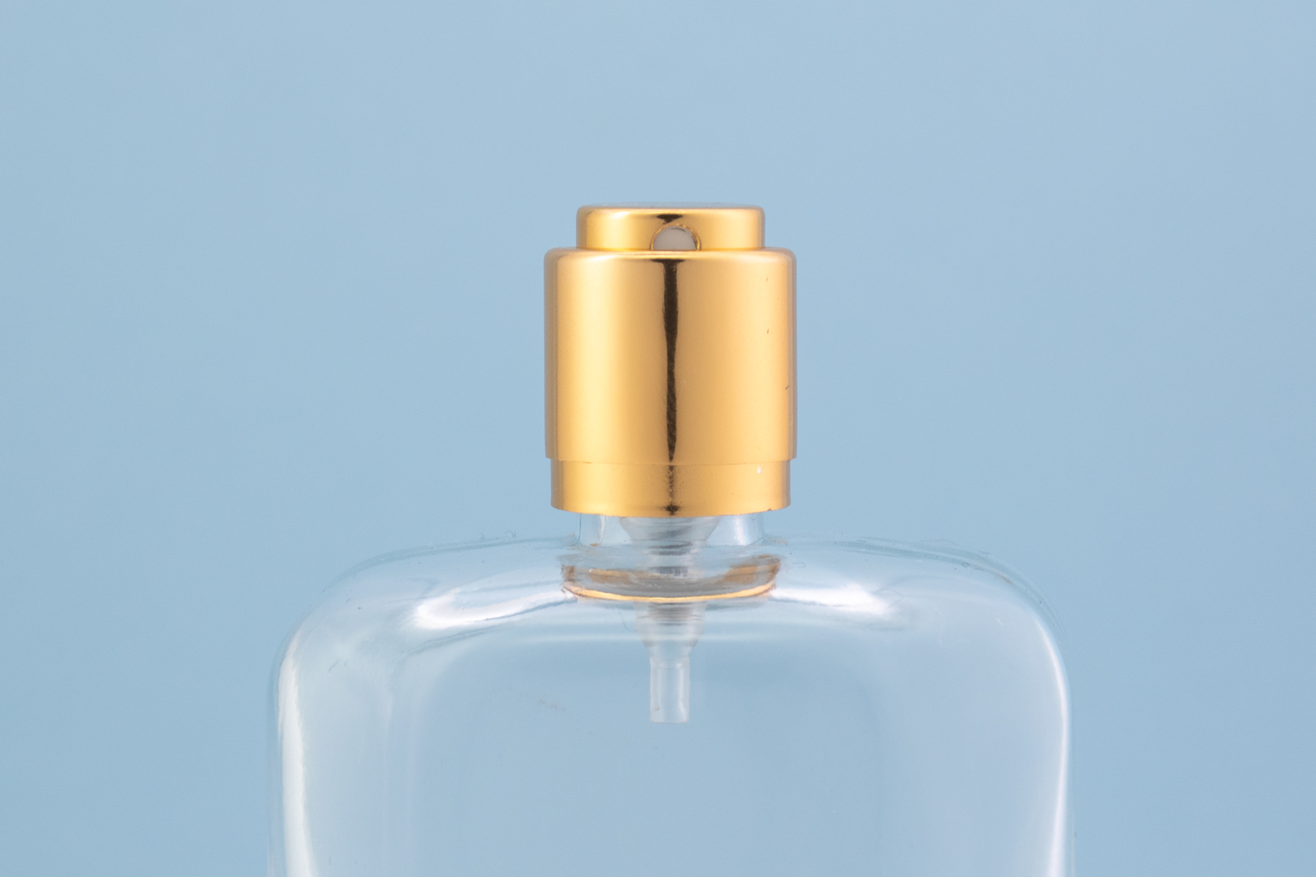 FEA 15 shiny gold crimp pump with aluminium collar and cap FEA 15 shiny gold crimp pump with aluminium collar and cap