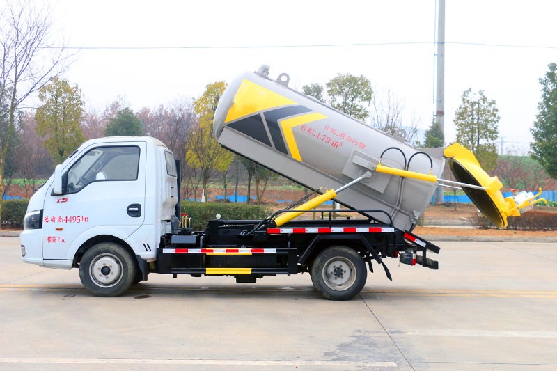 dfsewage truck (1) dfsewage truck (1)
