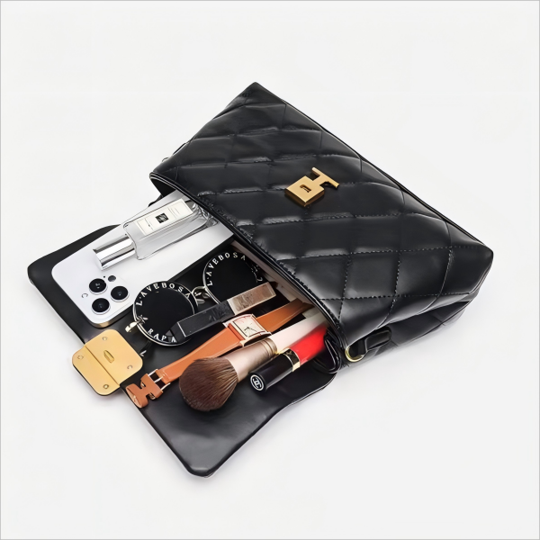 Stylish Custom Handbag with Classic Design Stylish Custom Handbag with Classic Design