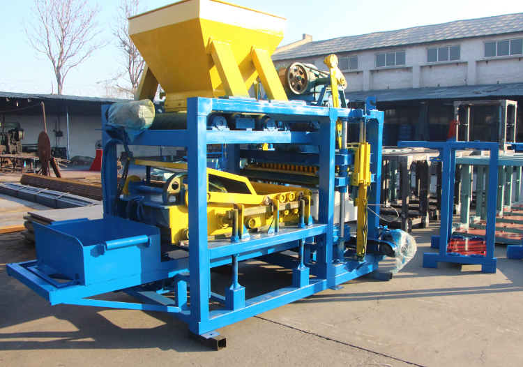 Concrete Block Machine