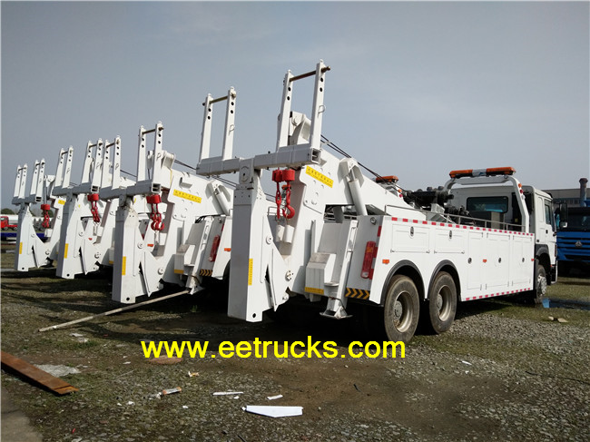 SINOTRUK 25T Boom Crane Trucks SINOTRUK 25T Boom Crane Trucks