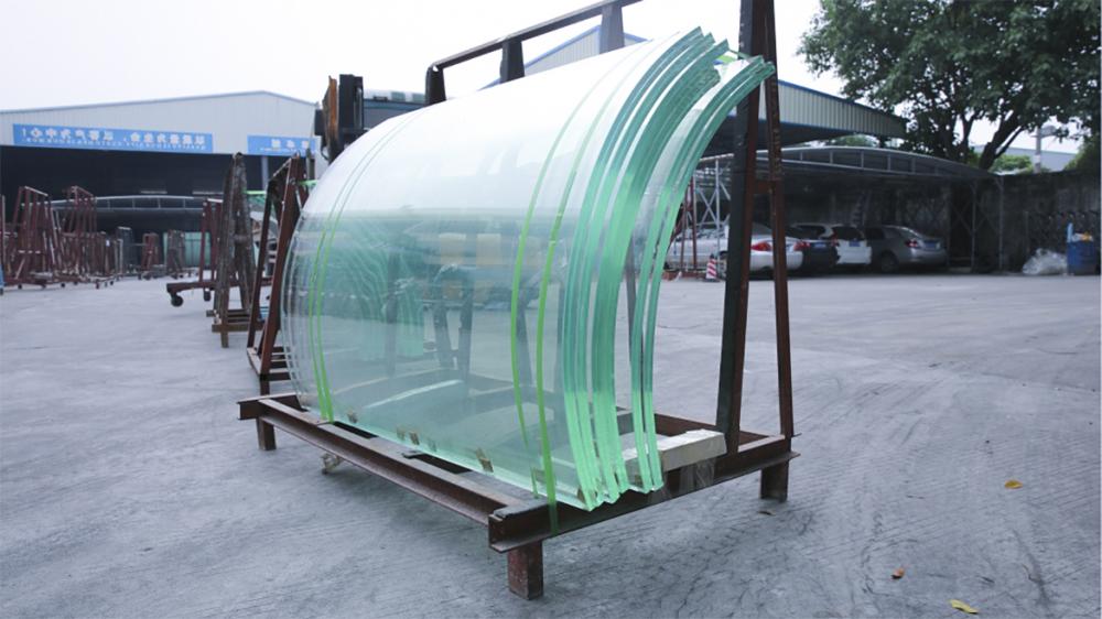 Curved Low Iron Laminated Glass