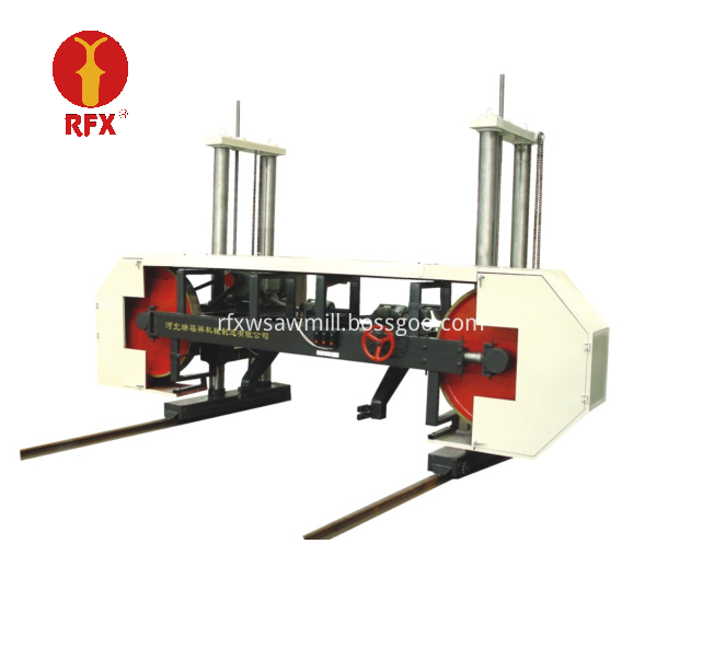 Horizontal wood cutting bandsaw machine