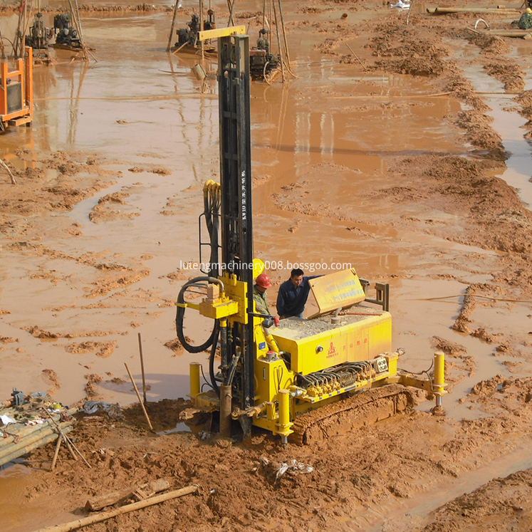 Crawler type multifunctional well drilling machine Crawler type multifunctional well drilling machine