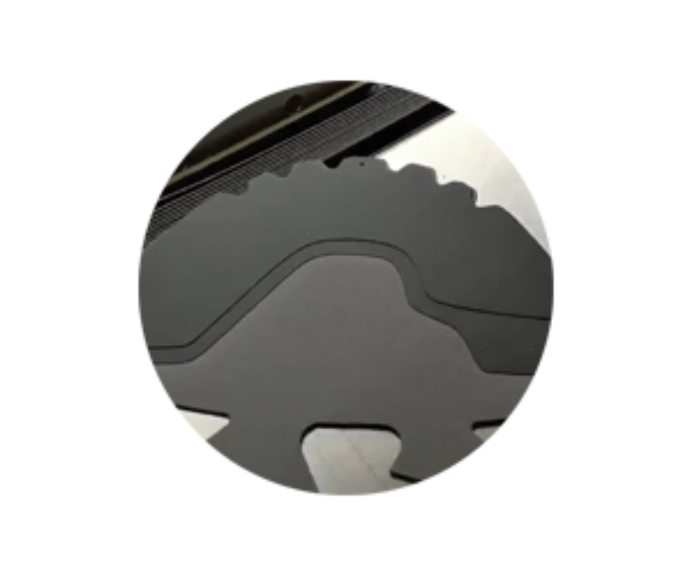 LC-890P Three Stations Hot & Cold Embossing Machine (PLC) (6) LC-890P Three Stations Hot & Cold Embossing Machine (PLC) (6)