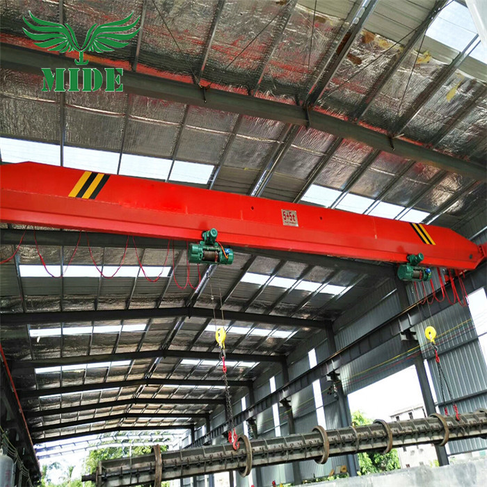 Low head room overhead crane