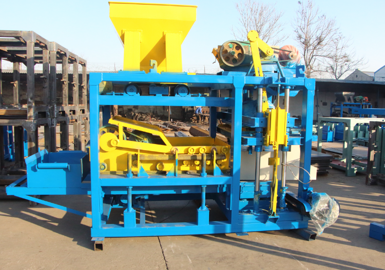 Concrete Block Machine