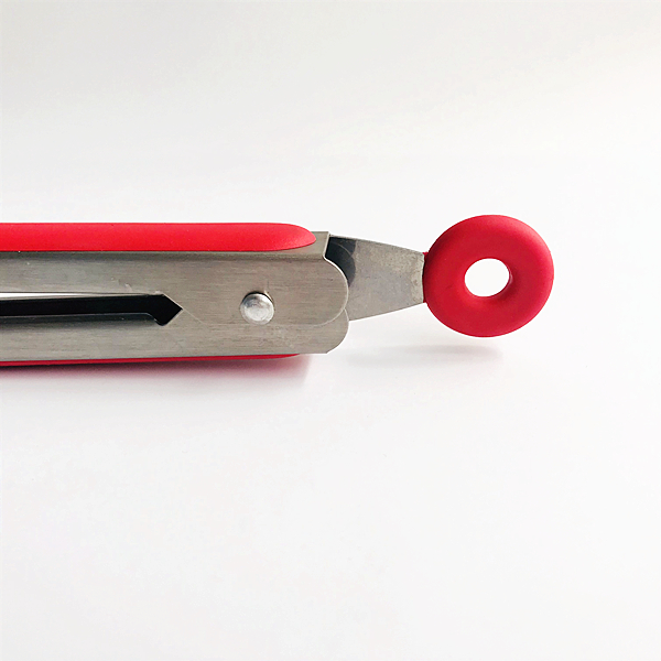МНОГОФУНКЦИОНАЛЬНОЕ ИСПОЛЬЗОВАНИЕ Силиконовые щипцы MULTI-PURPOSE USAGES Silicone Tongs